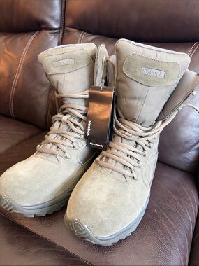 Reebok Men's ERT Waterproof Side-zip Tactical Boots in sage green. 13 Wide, NWT